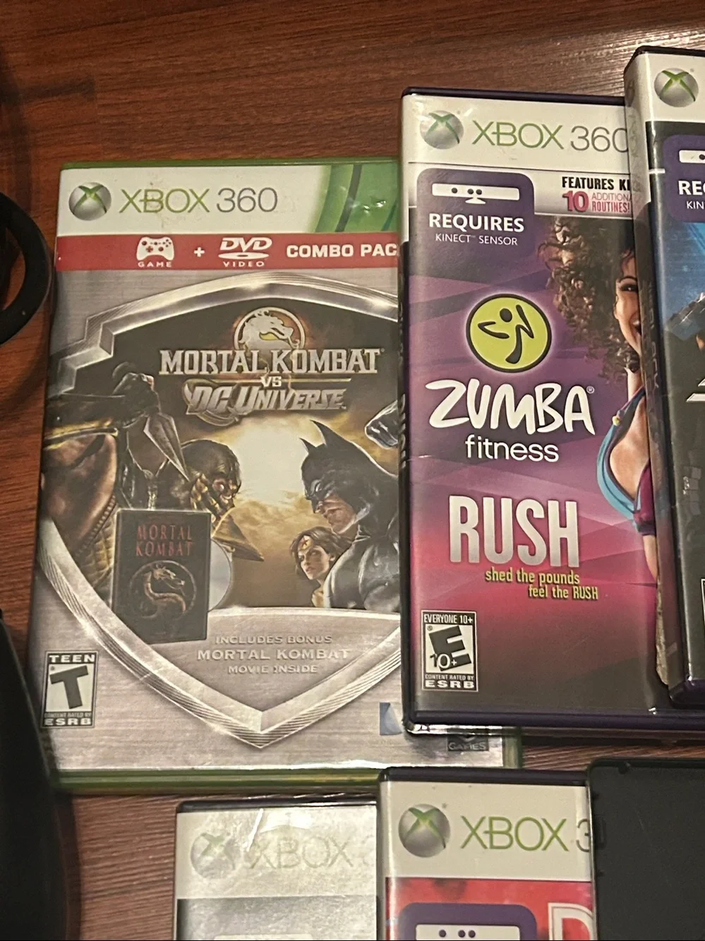 Microsoft Xbox 360 E Console Bundle - Kinect, 2 Controllers, Minecraft & 8 Games